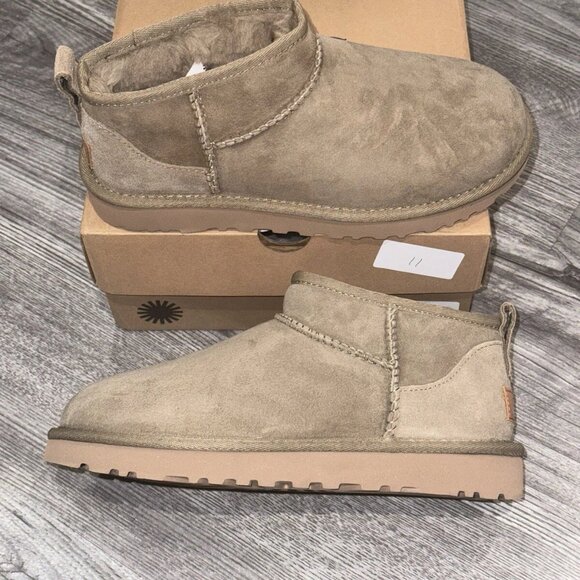 UGG Classic Ultra Mini Boots - Picture 7 of 10
